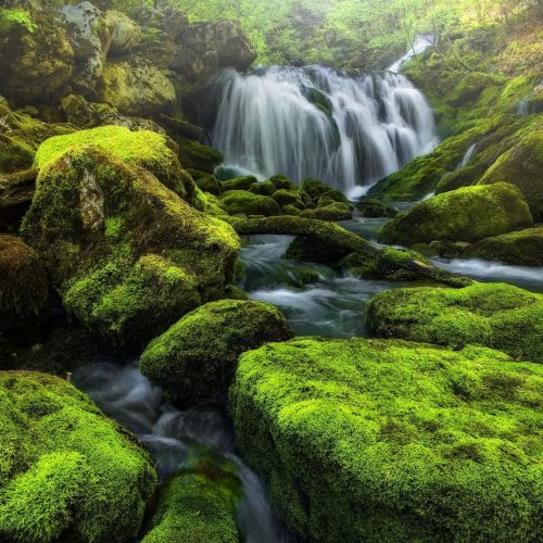  پادکستUnknown Lands (Relaxingmusic)