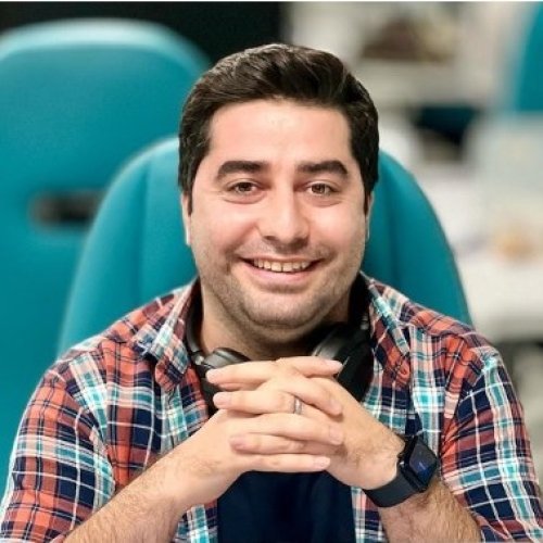  پادکستگفتگو با مصطفی الهیاری (1): بنیان‌گذار فونت‌آرا، زیلینک و موچت