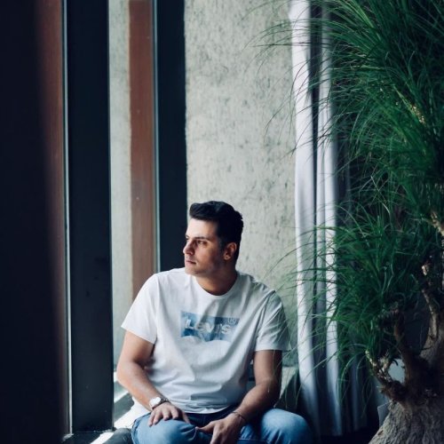  پادکستبس است