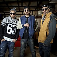 Bezan Rasman Be Chak (Live) track