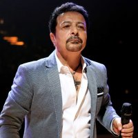 آهنگ شاهرخ آغوش